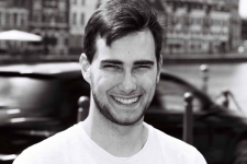 Etudiant en Bachelor Expertise et commerce de l'art 